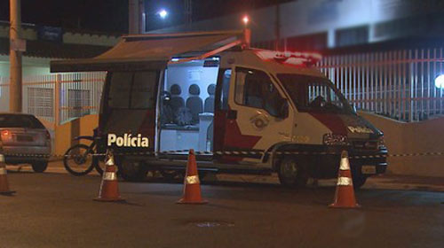 Adolescente apedreja viatura e base da PM no recinto do Rodeio Gigante Vermelho