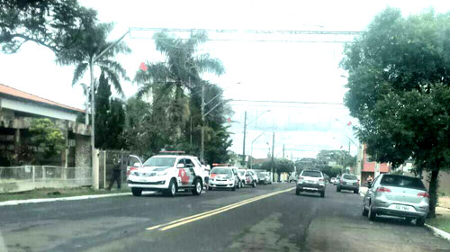 Casa no centro de Paraguaçu é assaltada