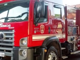 Motociclista bate em carro e confessa estar alcoolizado, em Assis