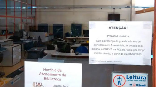 Funcionários param e professores da UNESP podem entrar em greve