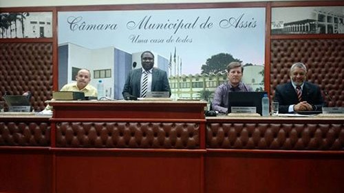 Vereadores e prefeito apresentam 5 projetos para a sessão do dia 13