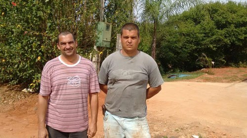 Famílias da Água do Jacu pagam por iluminação pública e não recebem o serviço