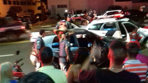 Motorista tenta fugir após cometer infração de trânsito e ser flagrado pela polícia em Assis