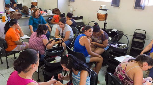 CRAS da Prudenciana abre inscrições para vários cursos na área da beleza