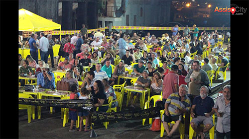 Festa da Soja reúne centenas de pessoas na APRUMAR, em Assis
