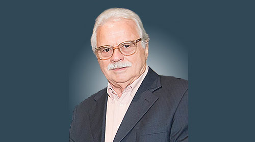 Vice-diretora da FEMA homenageia ex-presidente da instituição com nome de rua