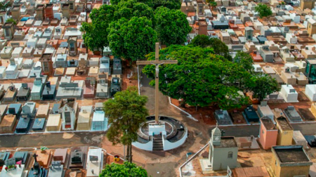 Cemitério Municipal de Assis - FOTO: Arquivo