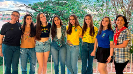 Alunos da Up to Date conquistam certificação internacional da Universidade de Cambridge