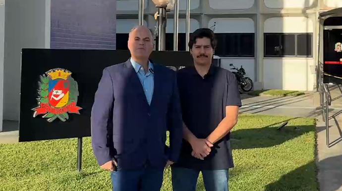 Presidente da Câmara Municipal de Assis, Paulinho Mattioli, ao lado do presidente da CPI dos Combustíveis, o vereador Fernando Sirchia - FOTO: Reprodução