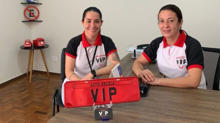 VIP Auto Escola comemora três anos com campanha especial para futuros motoristas Proprietárias Helen e Elaine - FOTO: Portal AssisCity