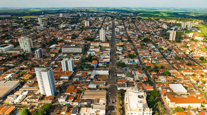 Última em emendas: o preço de Assis não ter um deputado da região